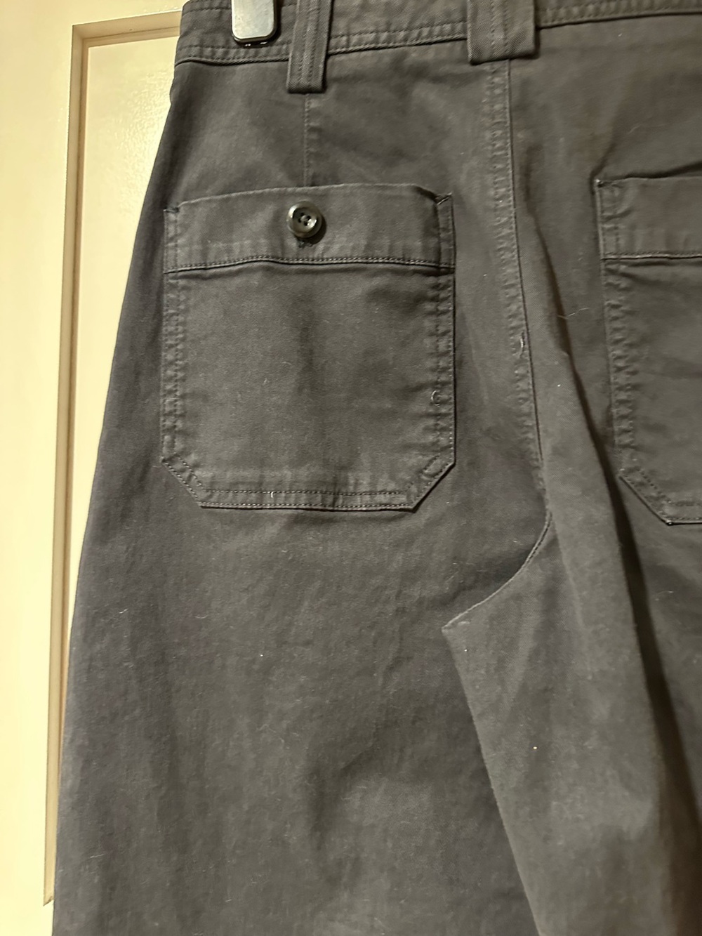 Banana Republic size 2 Petite black barrel leg crop utility pants. - Picture 6 of 12